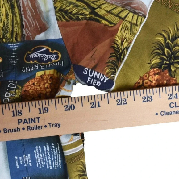 Robert Stock | Collectible Pineapple Propaganda Size Medium Flowy Hawaiian Shirt - Picture 6 of 6